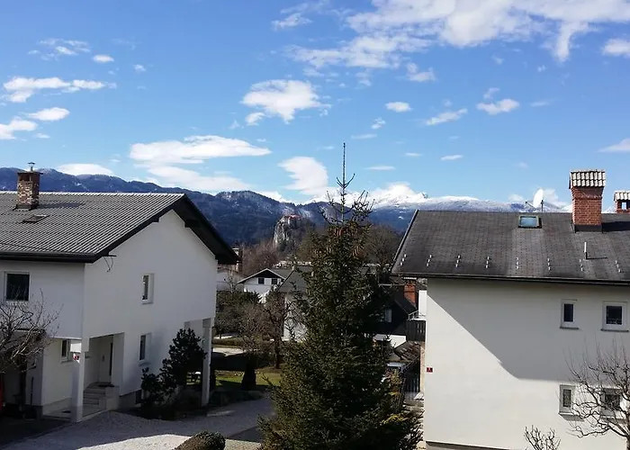 アパート Grom ブレッド